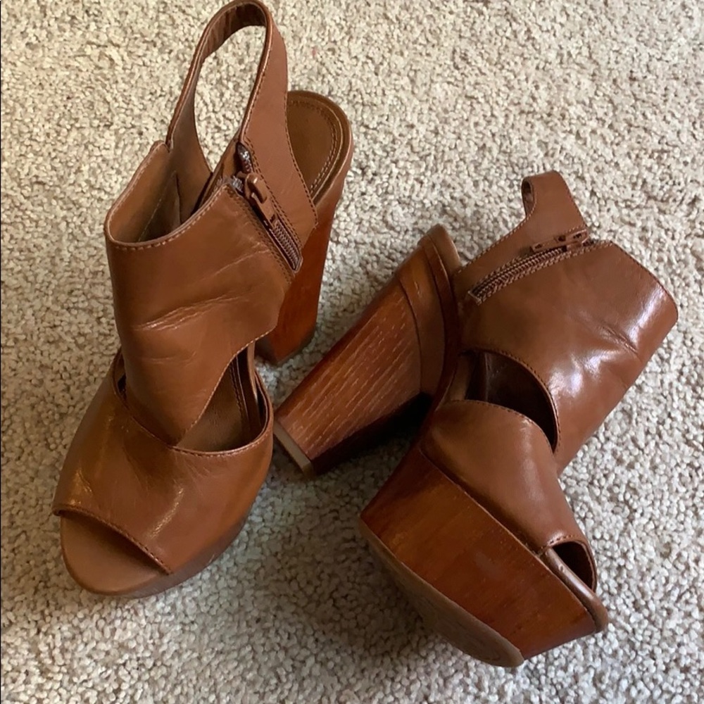 Gianni Bini Wedge Sandels